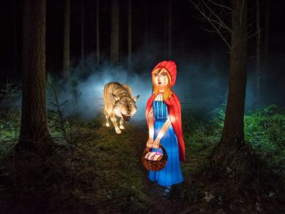 Little Red Riding Hood Lantern Scene