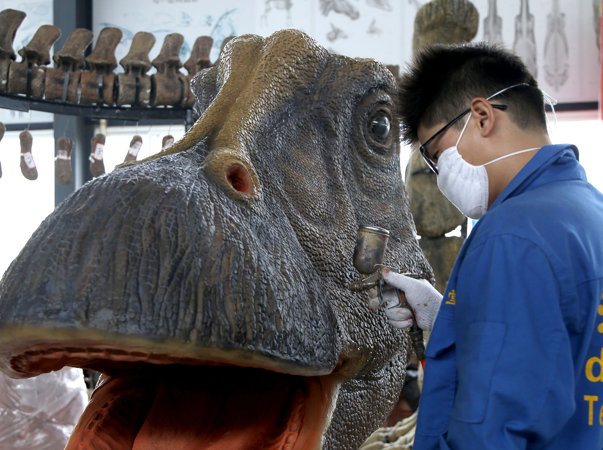 Diplodocus silicone skin airbrush painting and finishing process