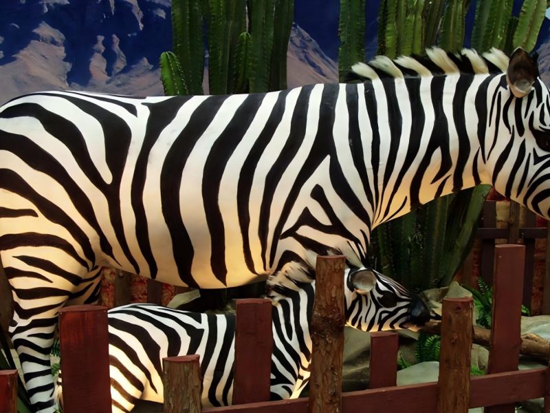 Realistic Animatronic Zebra with Foal — Life-Size Zebra Statue for Zoos & Safari Parks