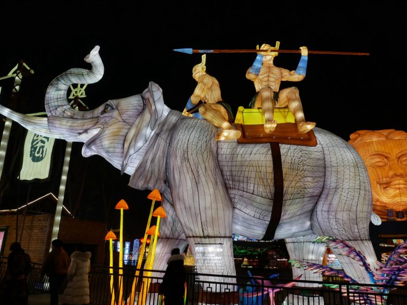 Giant Elephant with Sanxingdui Warriors Lantern — Ancient Shu Civilization Theme