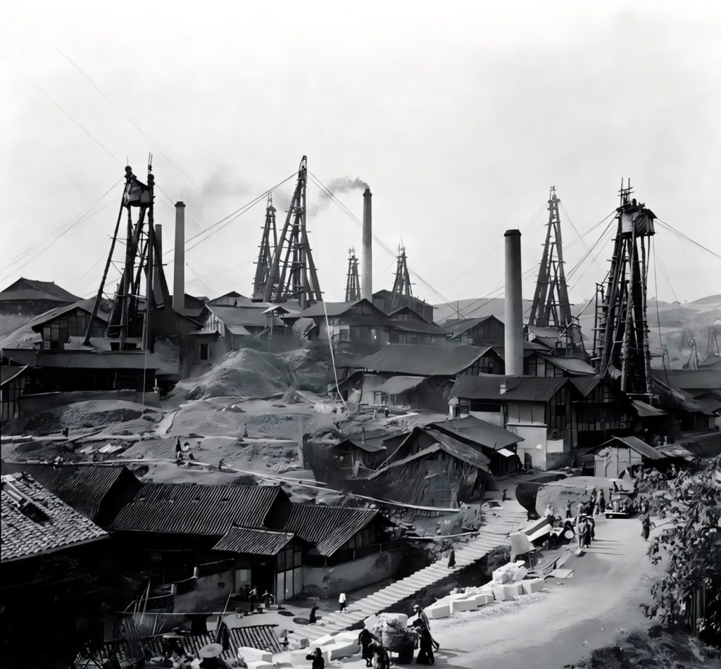 Zigong ancient salt well derrick (tianjin) — the wealth that funded lantern craftsmanship