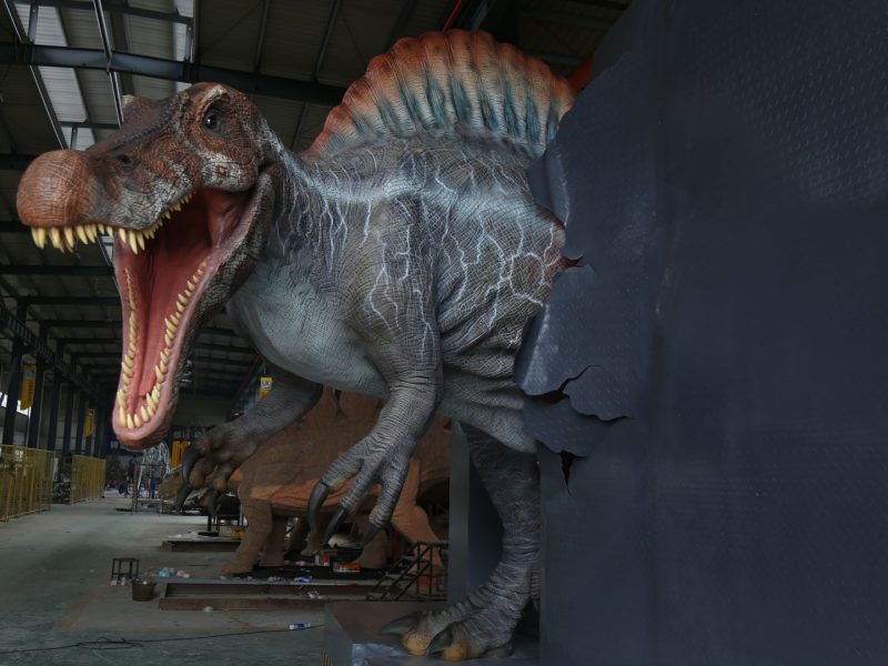 Animatronic Spinosaurus for Sale — Life-Size Aquatic Predator