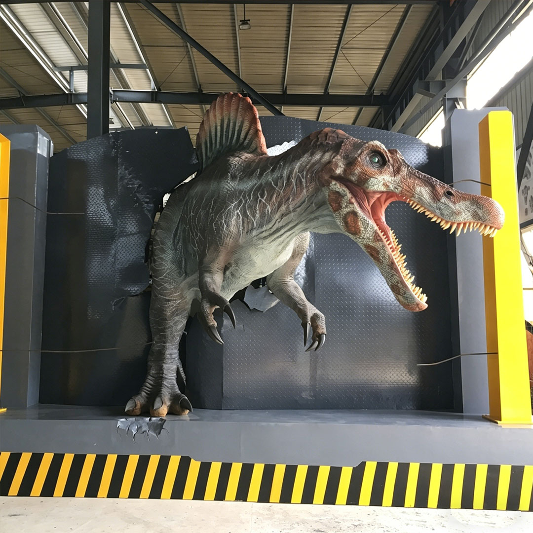 Animatronic Spinosaurus open mouth roaring — life-size interactive dinosaur exhibit with sail fin for theme parks
