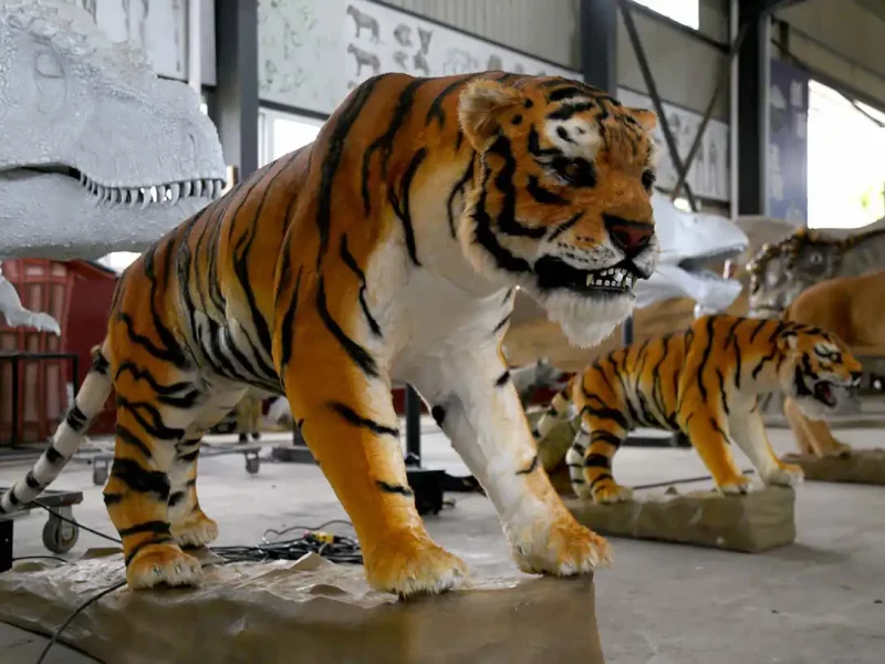 Custom Animatronic Tiger Model — Life-Size Zoo Exhibit