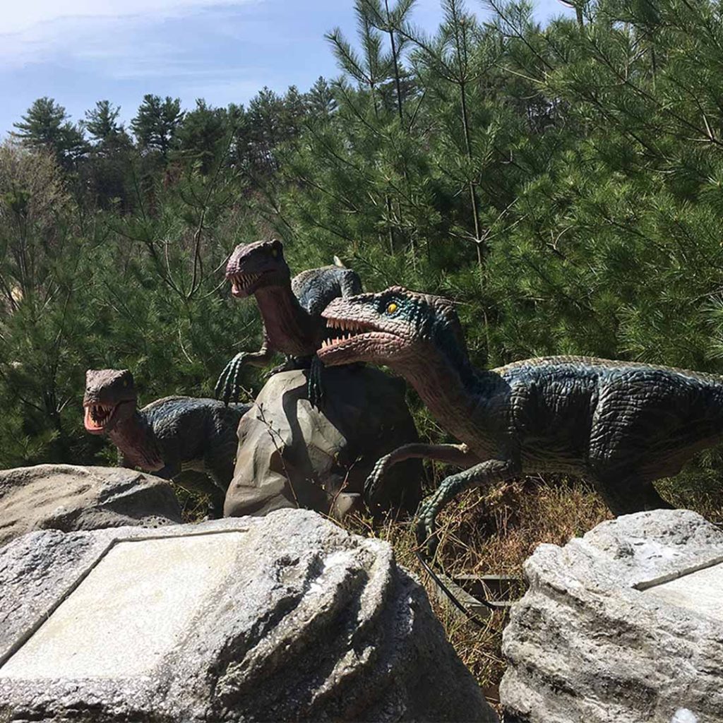 animatronic-velociraptor-group