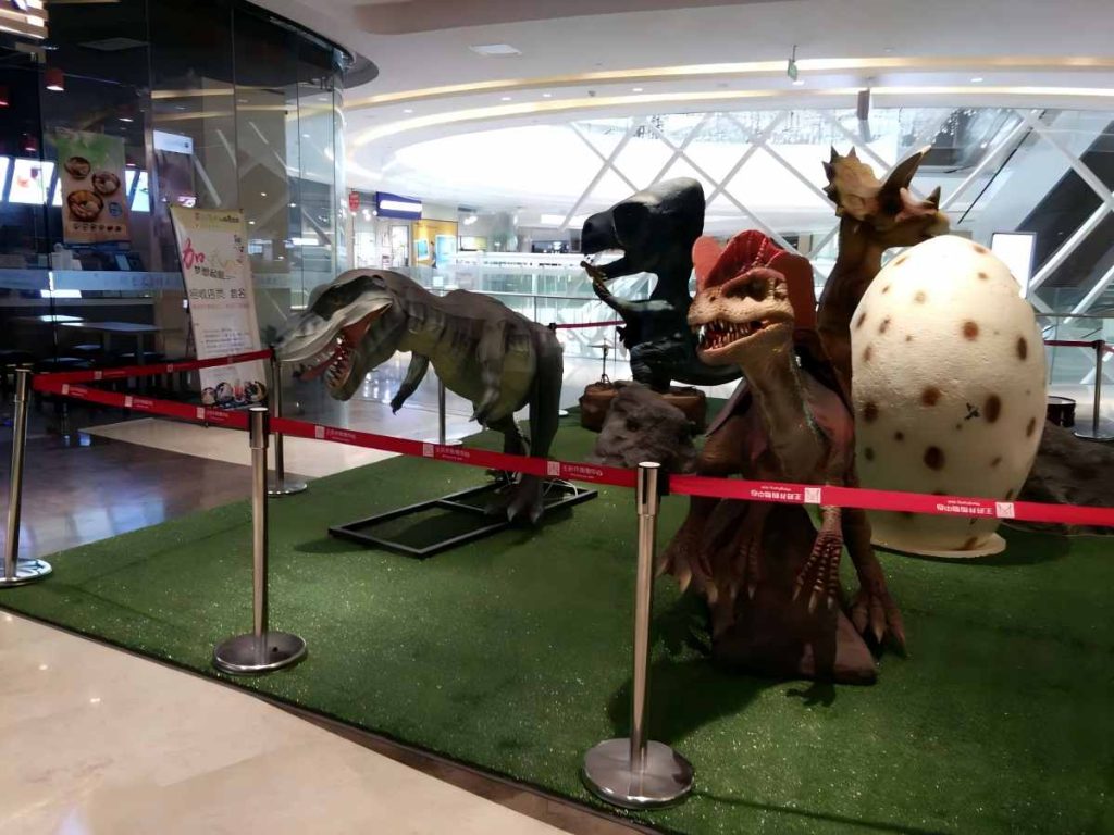 commercial-event-dinosaur-hatching