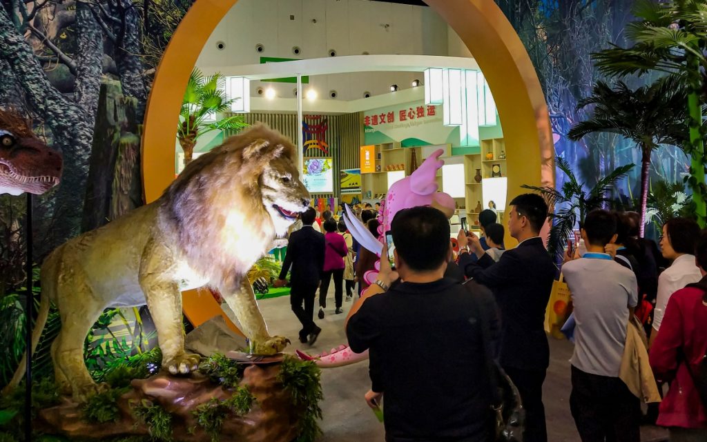 mall-exhibition-dinosaur