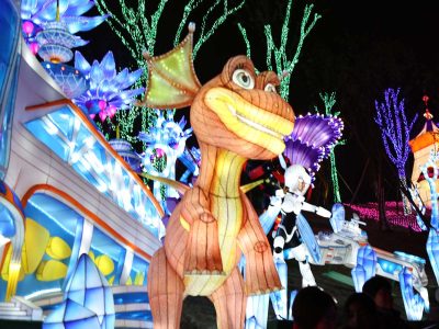 Cartoon Dinosaur Lantern Display – Fantasy Theme Park Light Sculpture