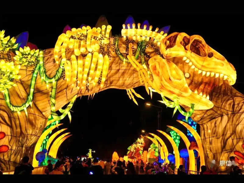 Dinosaur Fossil Archway Lantern — Prehistoric Skeleton Entrance Gate for Dino Parks