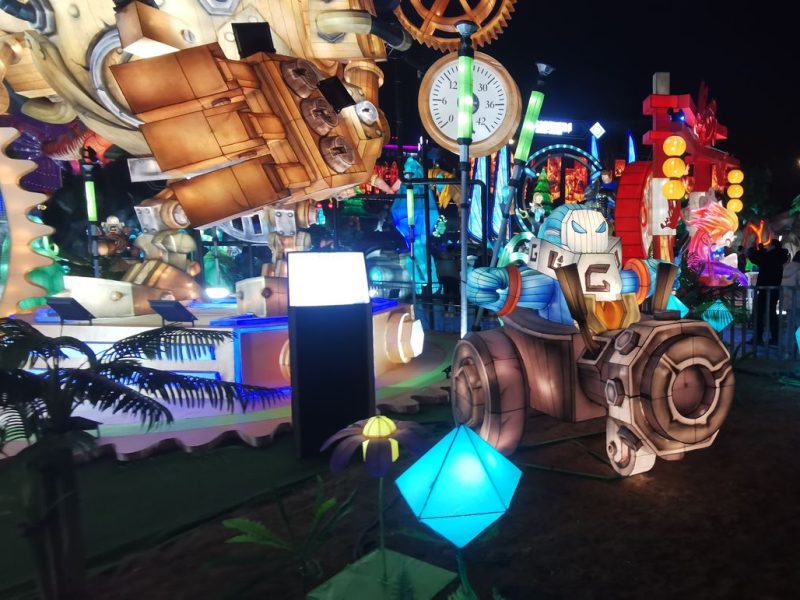 Game-Themed Lantern Scene — Crystal Light Zone Display