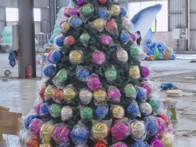 Christmas Ball Tree Lantern